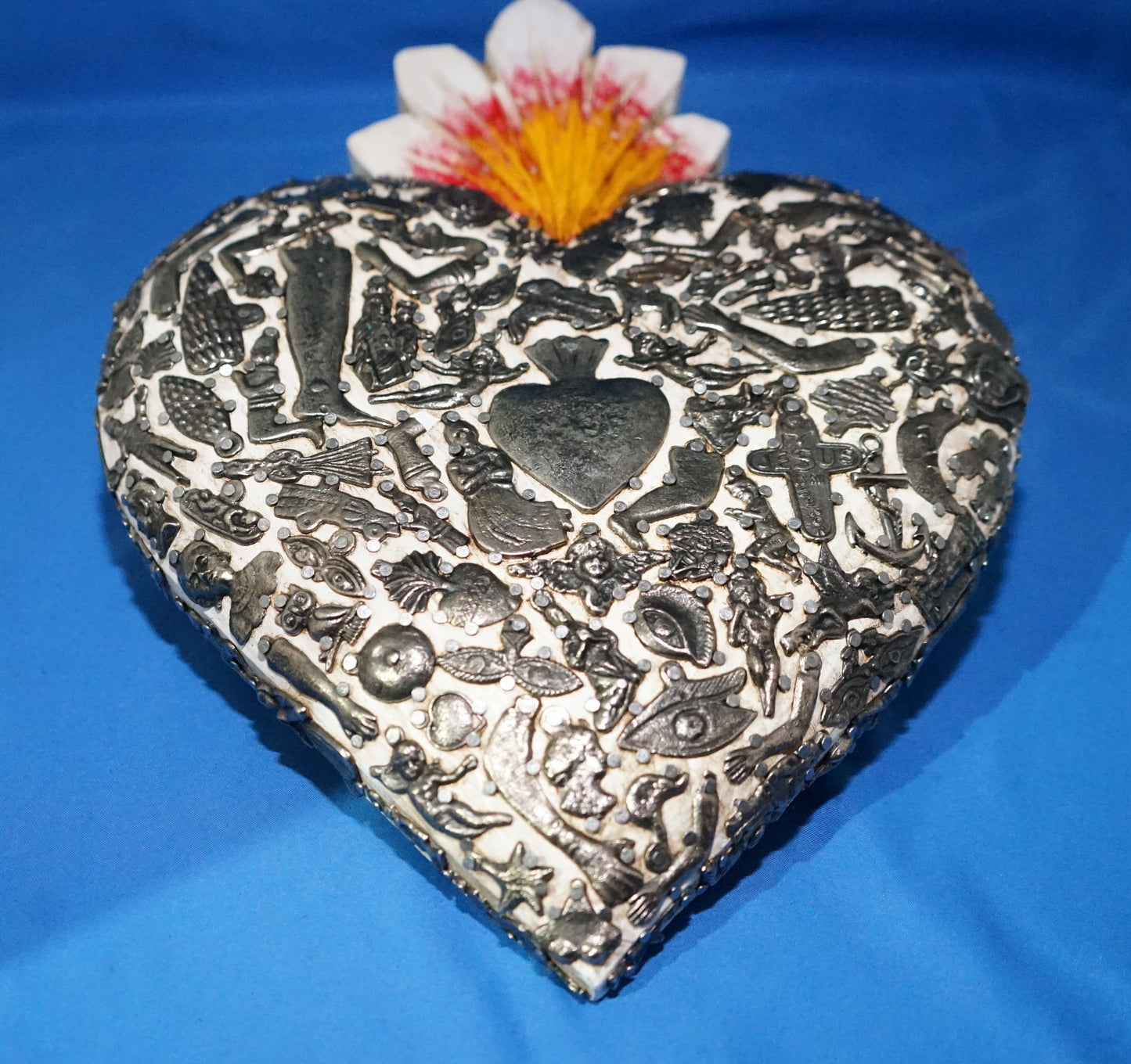 Huichol Milagro Heart