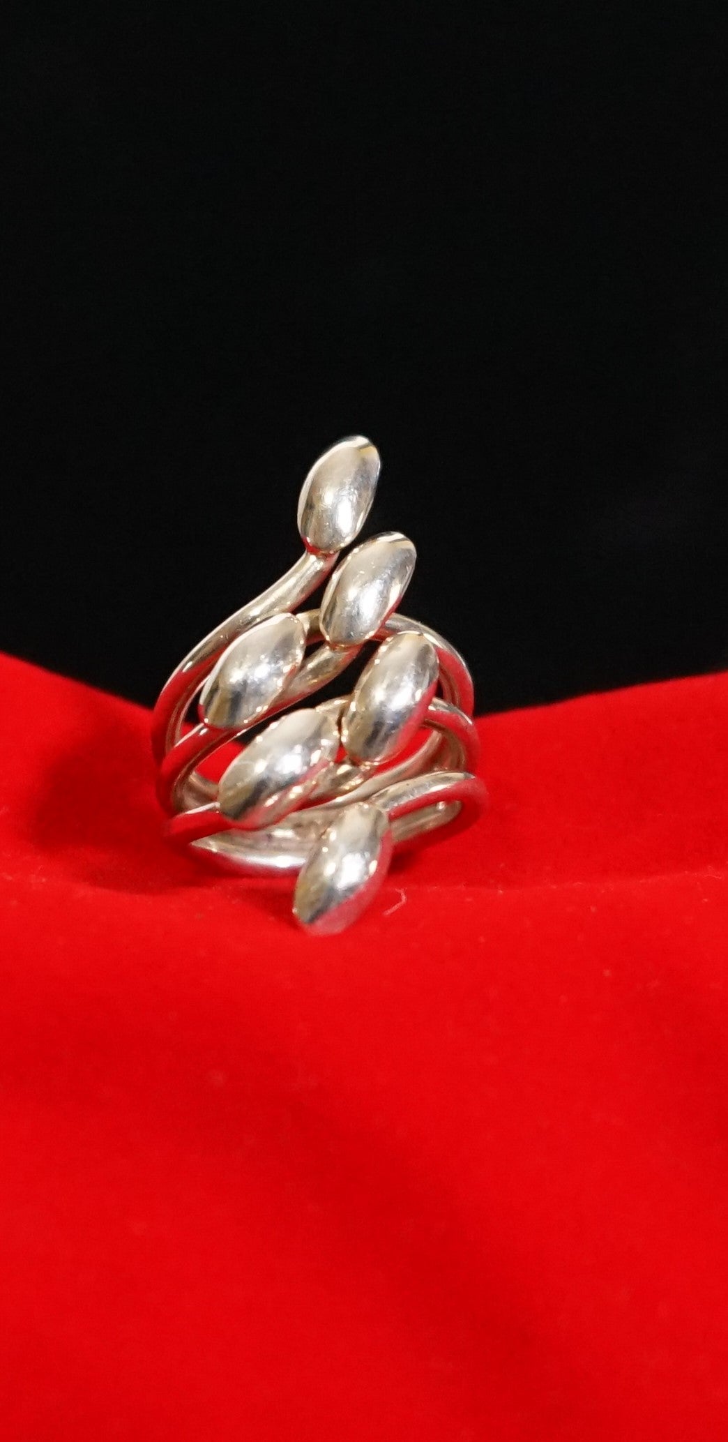 6 Petal Ring